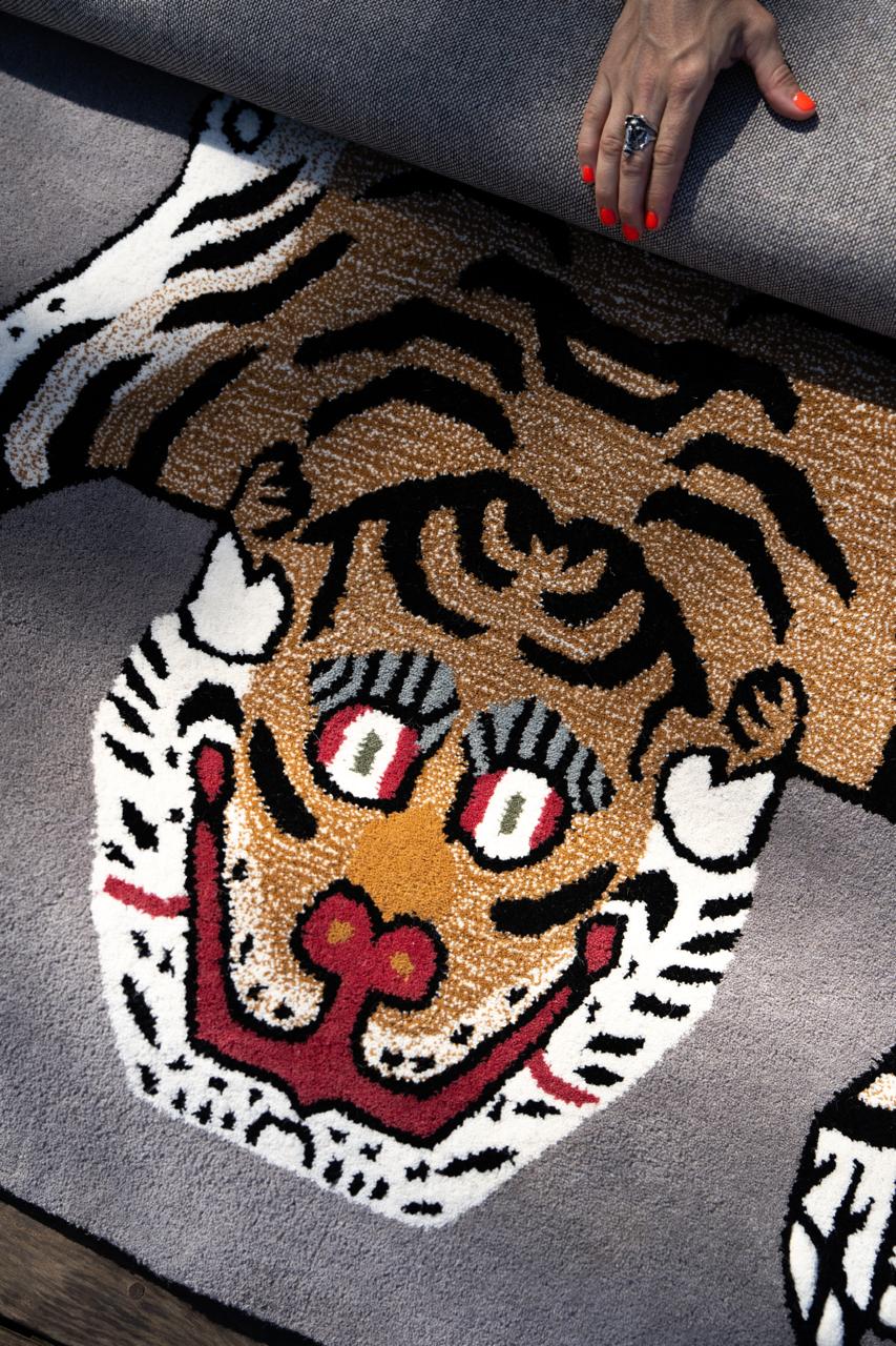 SAPEur TIBETAN TIGER RUG サプール ラグ グレー Grey Tibetan Tiger Rug - Wool Tiger Rug South Africa